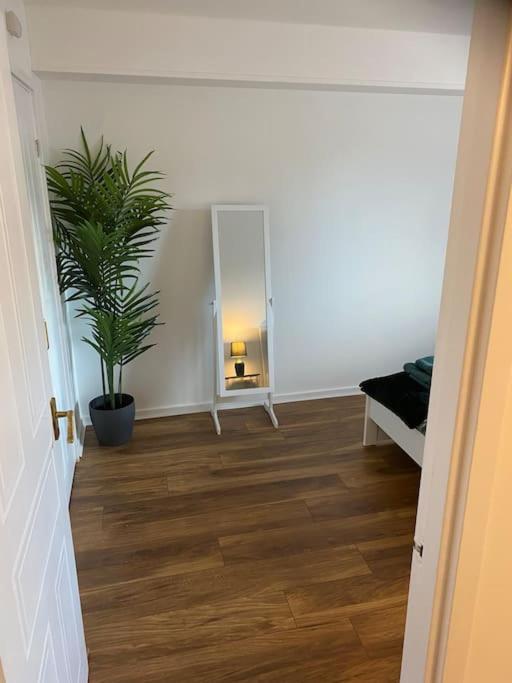 Perfectly Situated Luxury 2 Bedroom Apartment Glasgow Extérieur photo